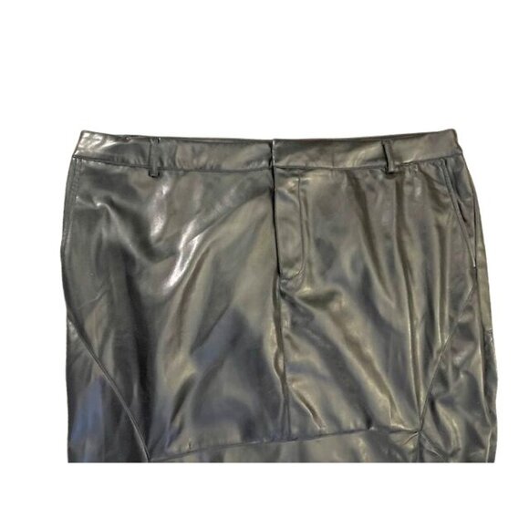 Forever 21 NWT Black Vegan Leather Mermaid Flattering Sleek Flare Midi Skirt 3X - Picture 2 of 9